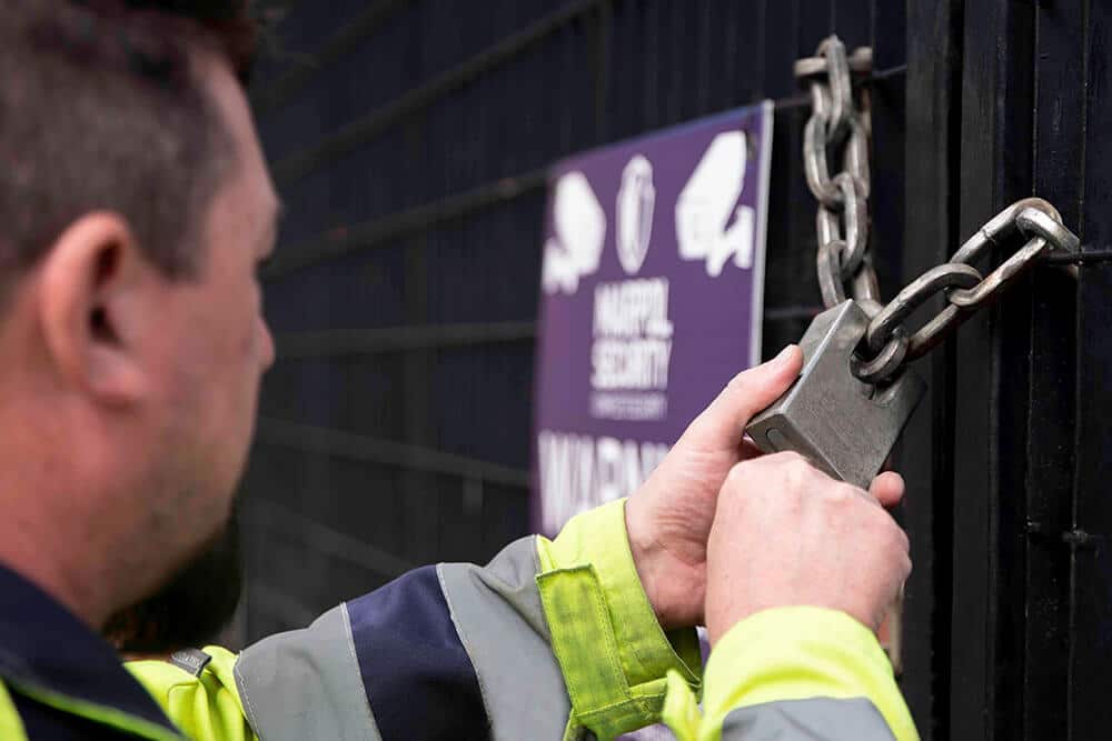 Locking and unlocking Locking and unlocking