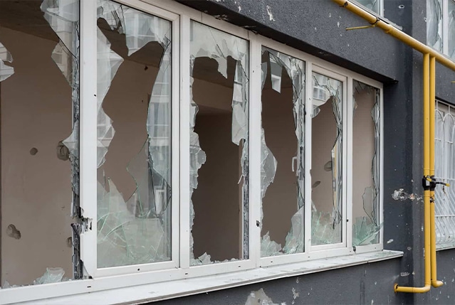 Smashed-window